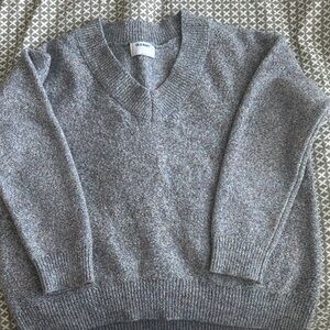 Old Navy Heather blue women’s Sweater